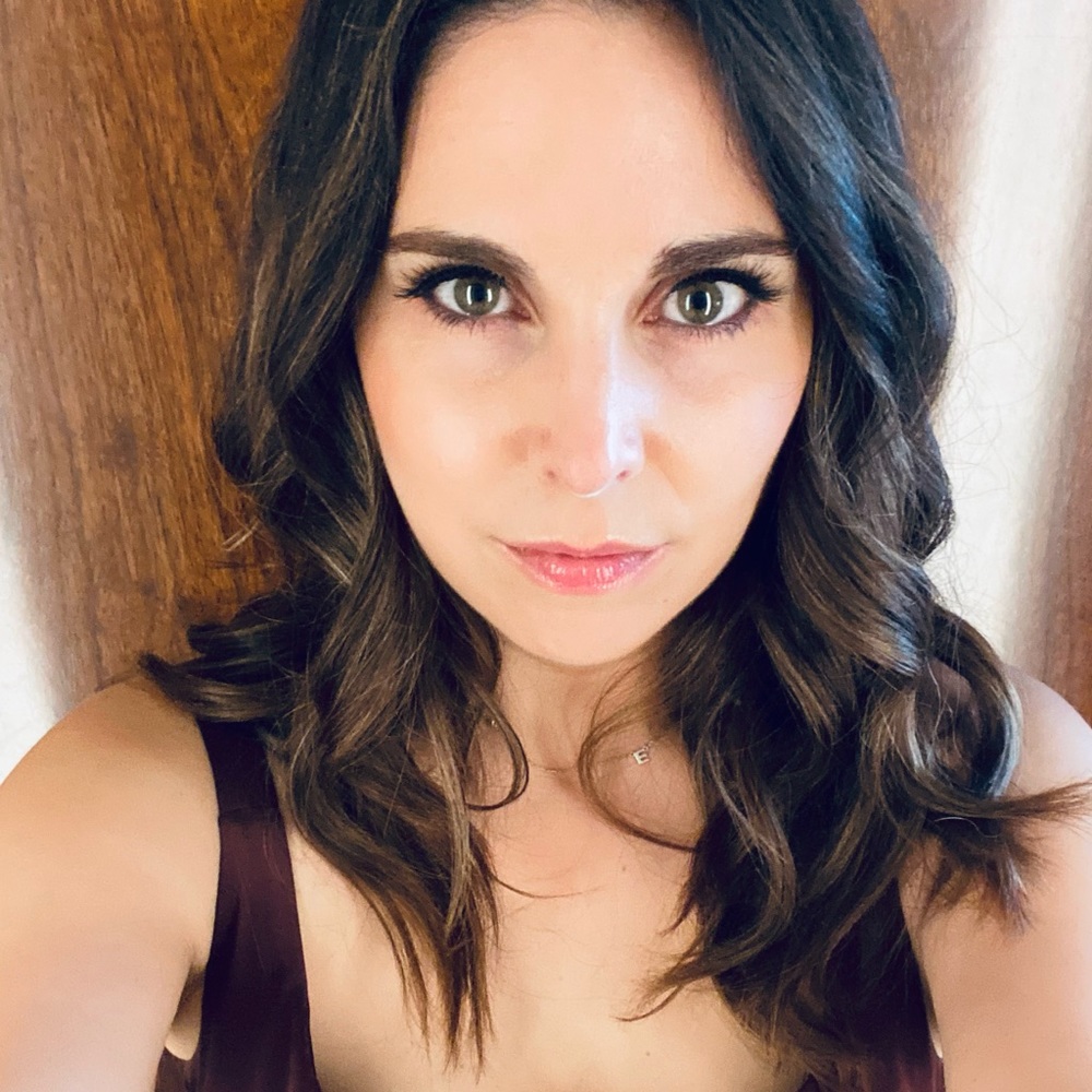 Meet your Posher, Elizabeth